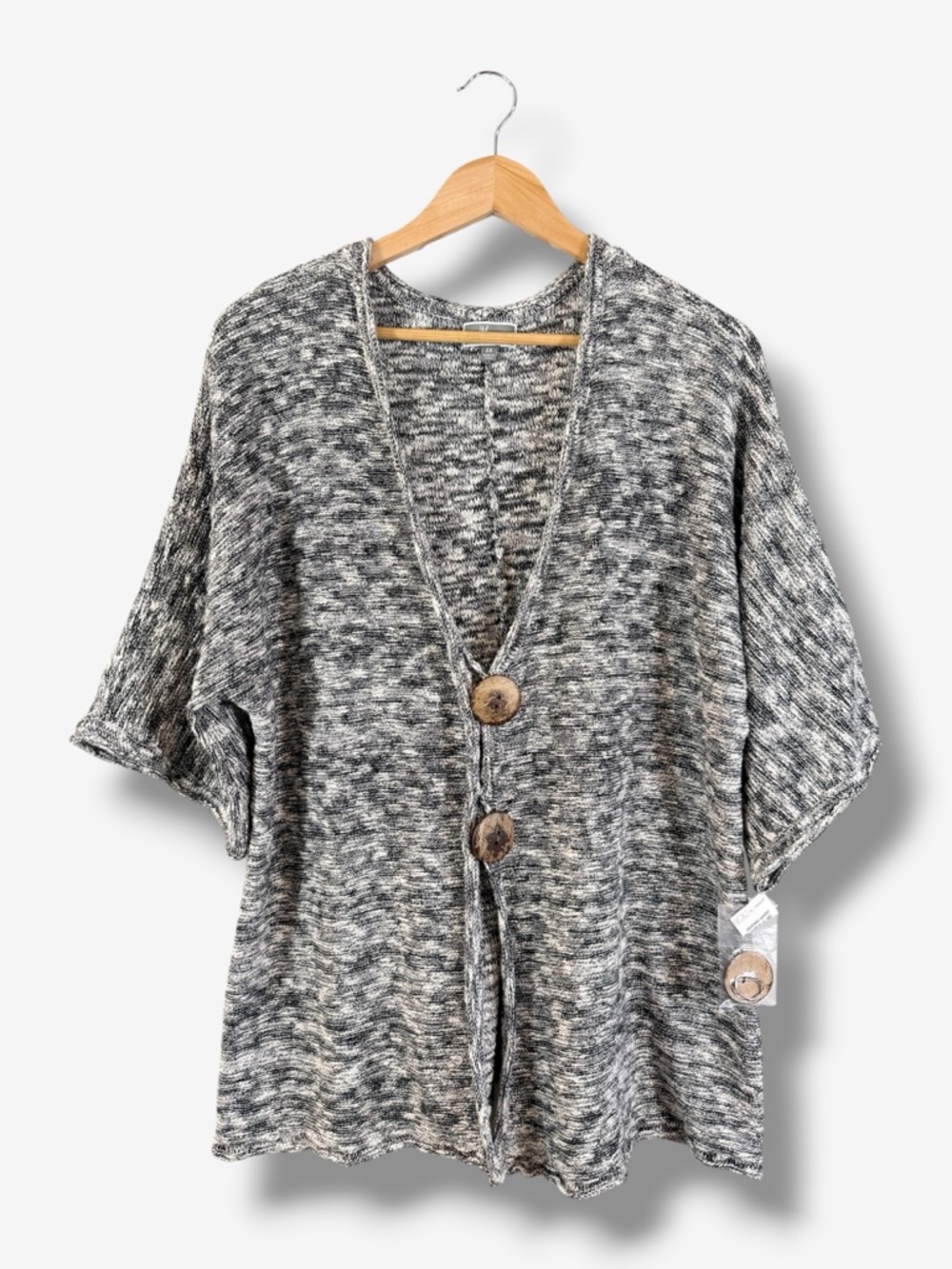 JM Collection Cardigan Sweater 2X Gray Lagenlook Wooden Button Casual Spring